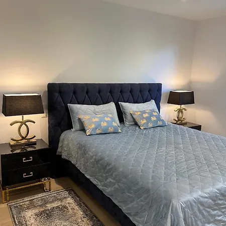 Villa Great * لي إيسامبر